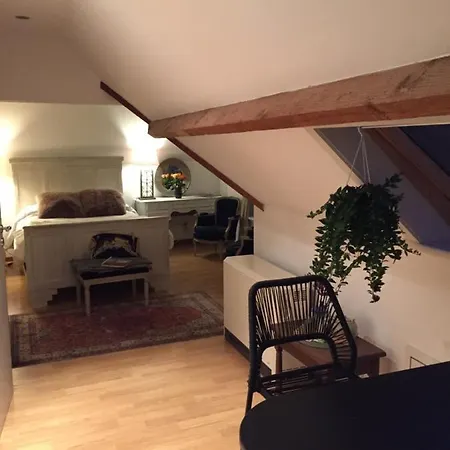 Brugge's House Of Friends *